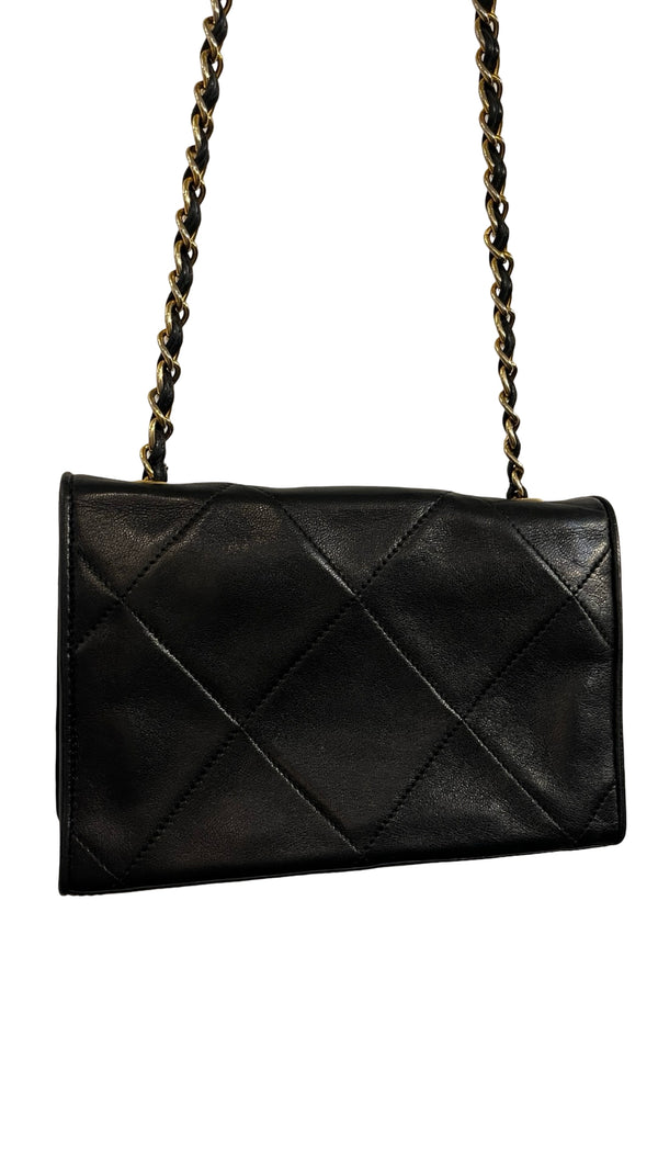 Chanel, Vintage CC Flap Bag - designer second hand vienna