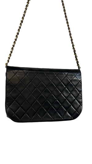 Chanel,Vintage half moon Flap bag - designer second hand vienna