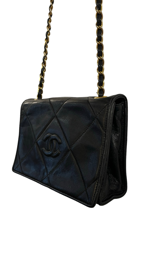 Chanel, Vintage CC Flap Bag - designer second hand vienna