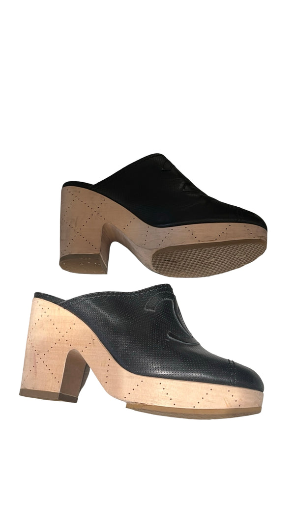 Chanel, Clogs, Gr.38 - designer second hand vienna