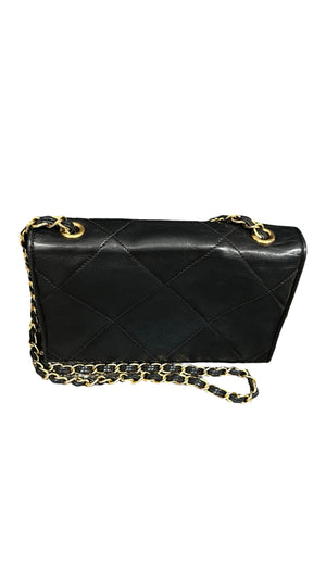 Chanel, Vintage CC Flap Bag - designer second hand vienna