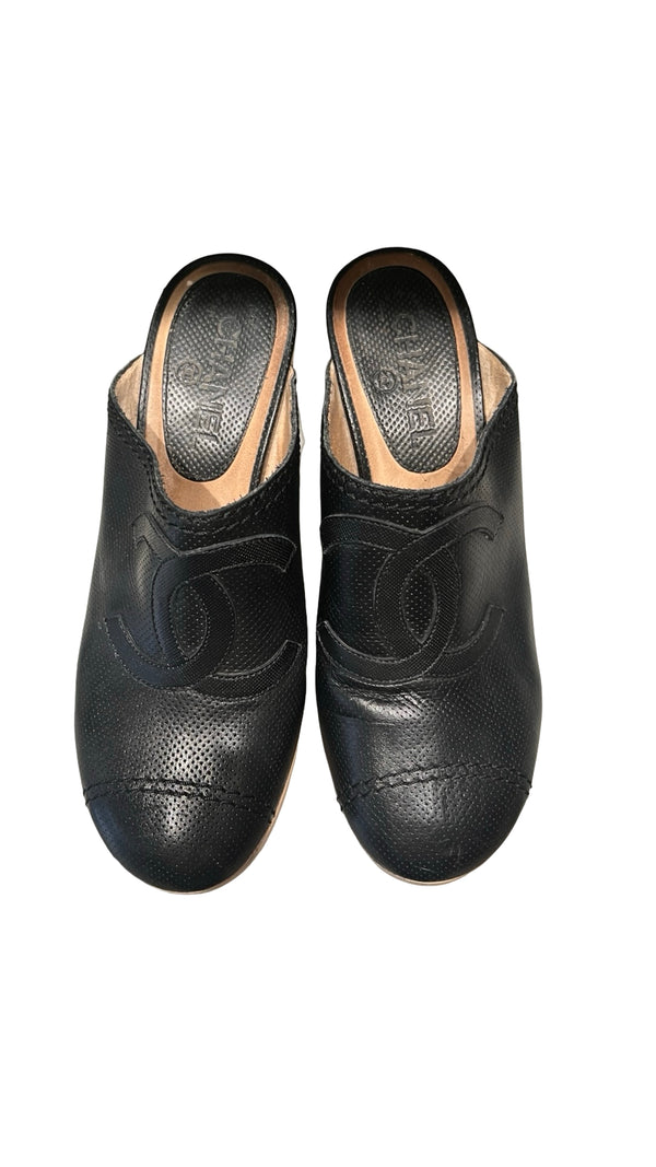 Chanel, Clogs, Gr.38 - designer second hand vienna