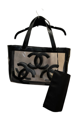 Chanel, CC Vinyl Tote Bag - designer second hand vienna