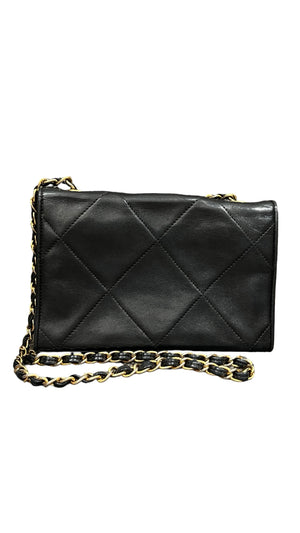 Chanel, Vintage CC Flap Bag - designer second hand vienna