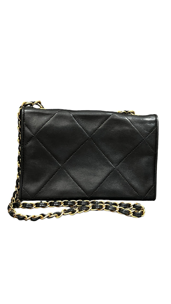 Chanel, Vintage CC Flap Bag - designer second hand vienna