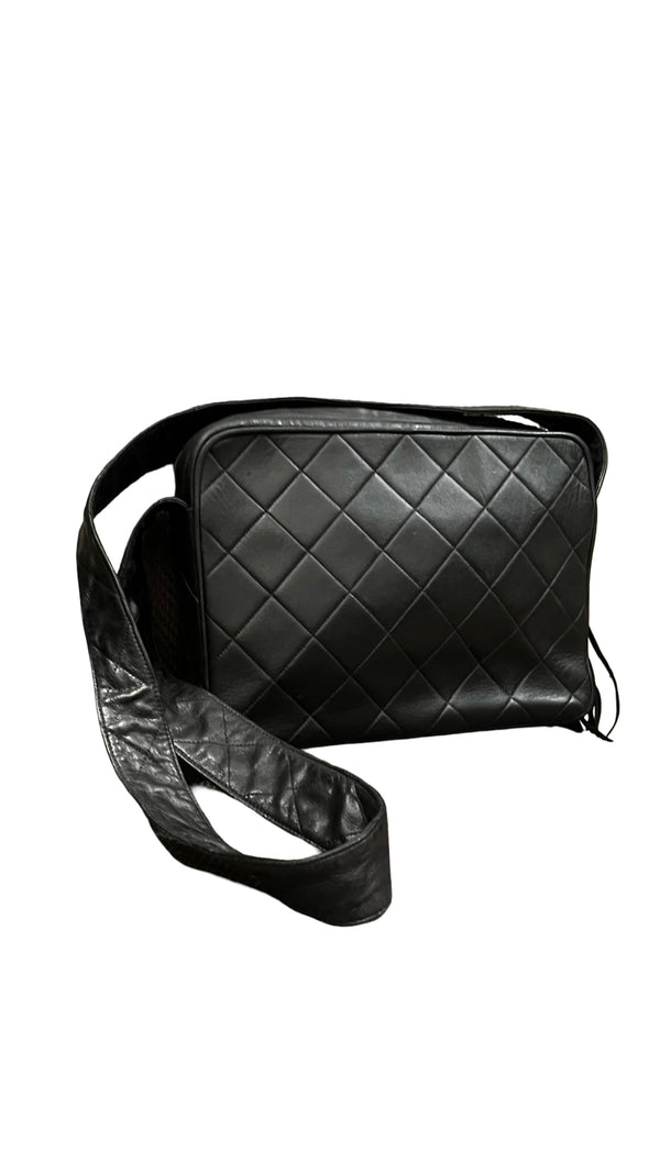 Chanel, Vintage Camera/Tassl Bag - designer second hand vienna