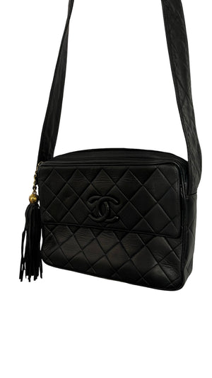 Chanel, Vintage Camera/Tassl Bag - designer second hand vienna