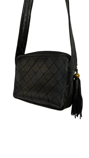 Chanel, Vintage Camera/Tassl Bag - designer second hand vienna