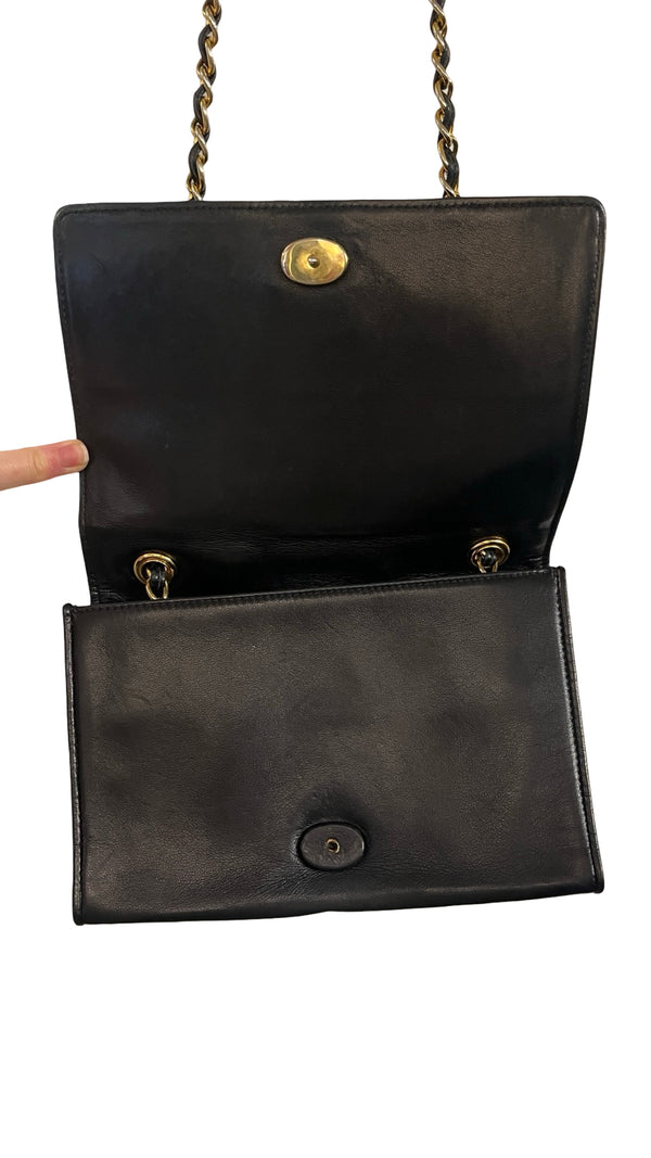 Chanel, Vintage CC Flap Bag - designer second hand vienna