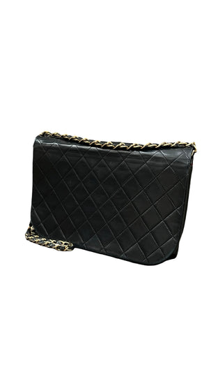 Chanel,Vintage half moon Flap bag - designer second hand vienna