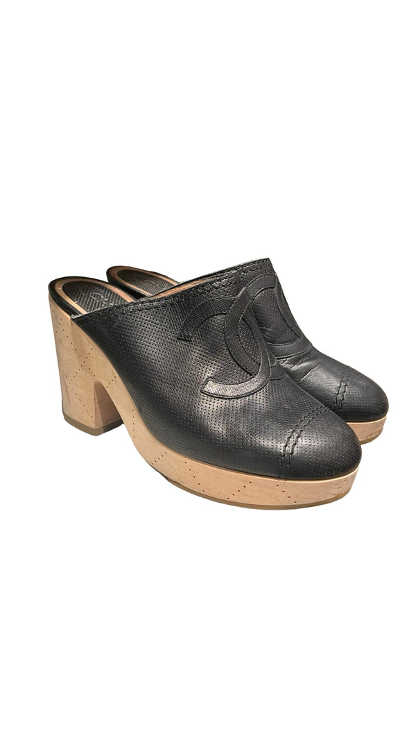 Chanel, Clogs, Gr.38 - designer second hand vienna
