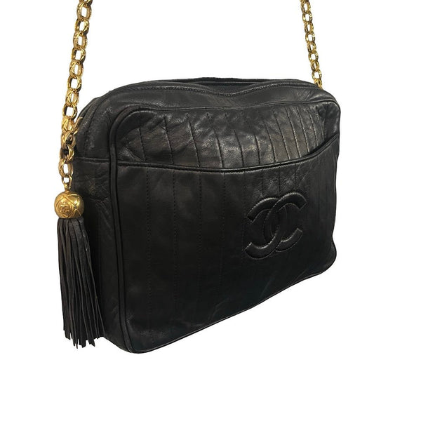 Chanel, 90s Vintage, CC Quilted Chain bag & tassl - designer second hand vienna