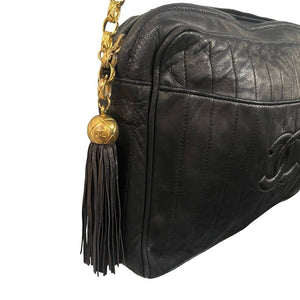 Chanel, 90s Vintage, CC Quilted Chain bag & tassl - designer second hand vienna
