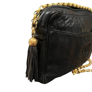 Chanel, 90s Vintage, CC Quilted Chain bag & tassl - designer second hand vienna