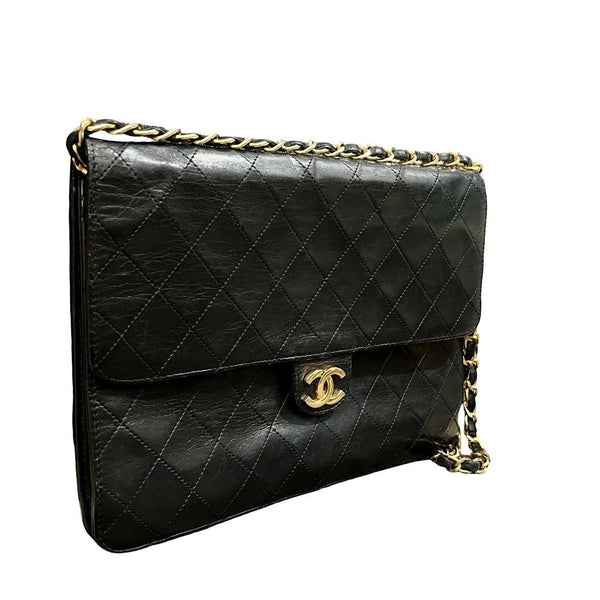 Chanel Vintage CC Logo Flap Bag - designer second hand vienna
