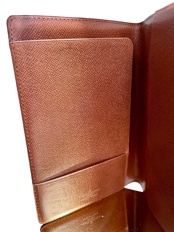 Louis Vuitton Ausweisetui