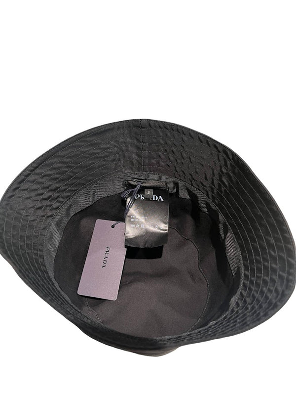 Prada, schwarzer Nylon Hut, Gr.S